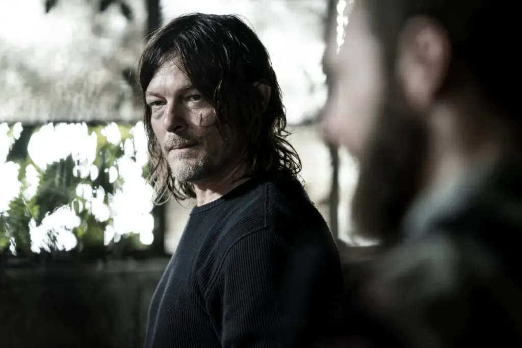 Daryl no episódio 17 da 11ª temporada de The Walking Dead