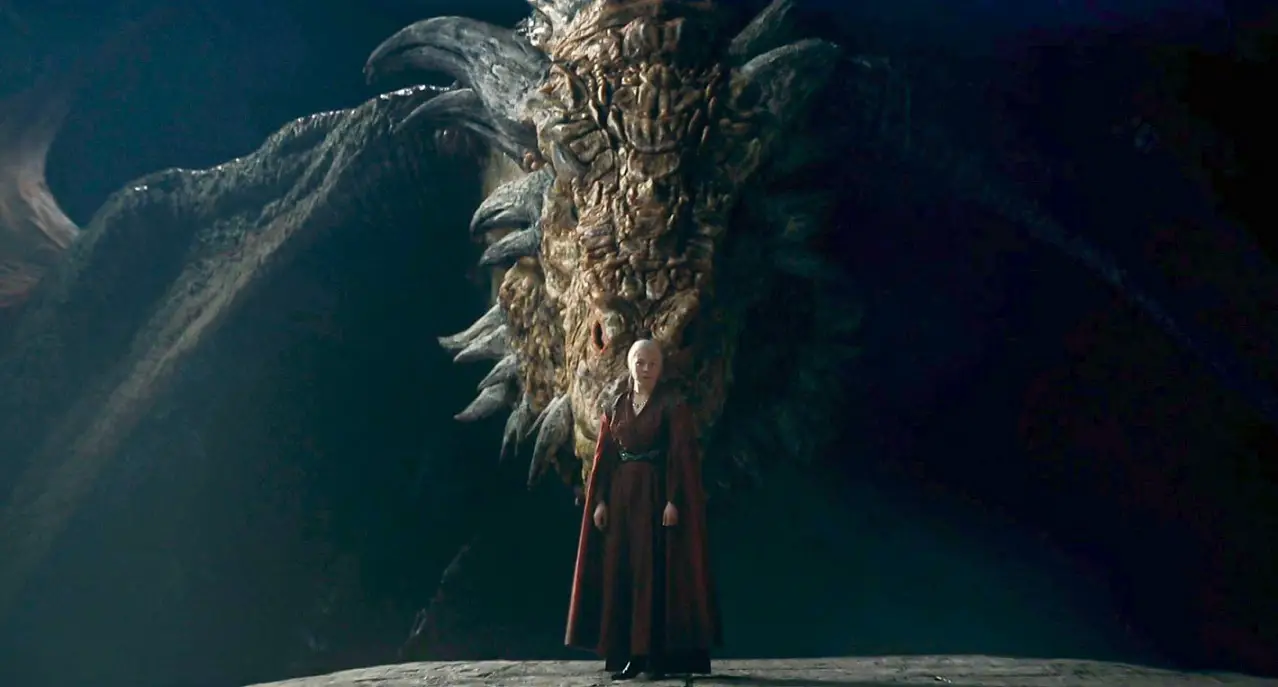 Rhaenyra e Vermithor em imagem oficial de House of The Dragon
