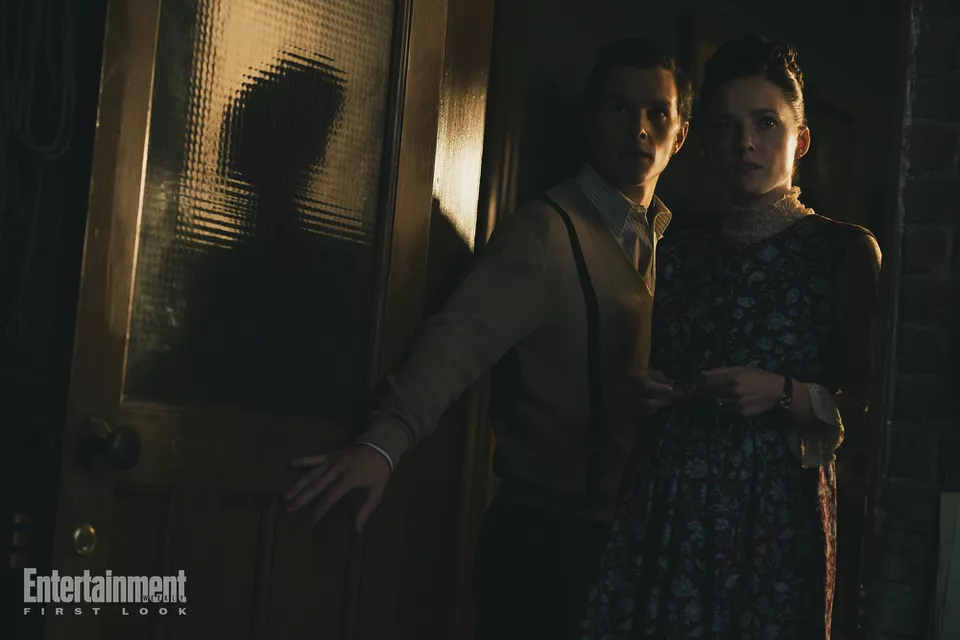 Orion Smith como o jovem Ed, Madison Lawlor como a jovem Lorraine em 'Invocação do mal: Ultimos Ritos'