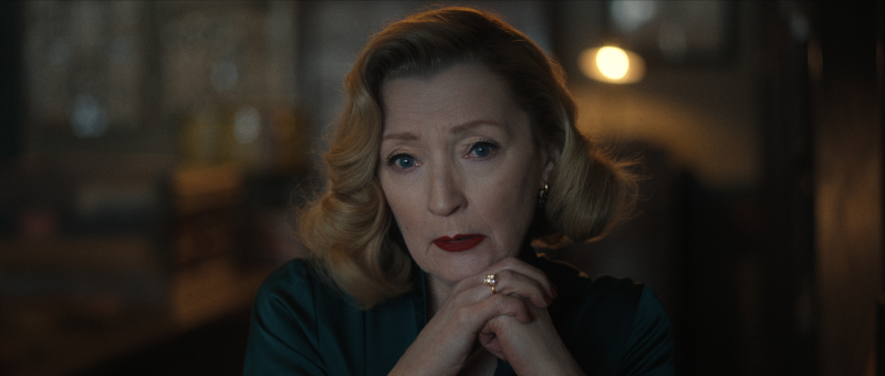 Bernice Worden (Lesley Manville)