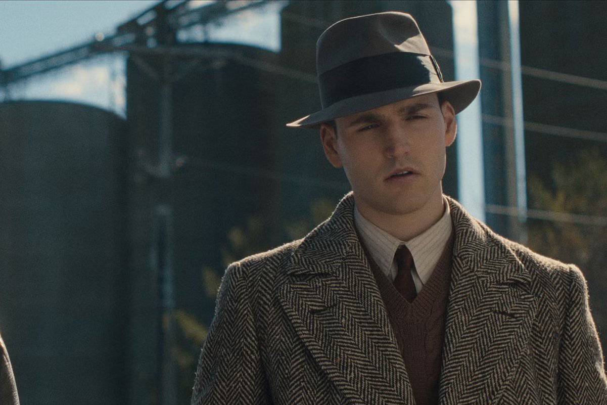 Deputado Worden (Charlie Hall)