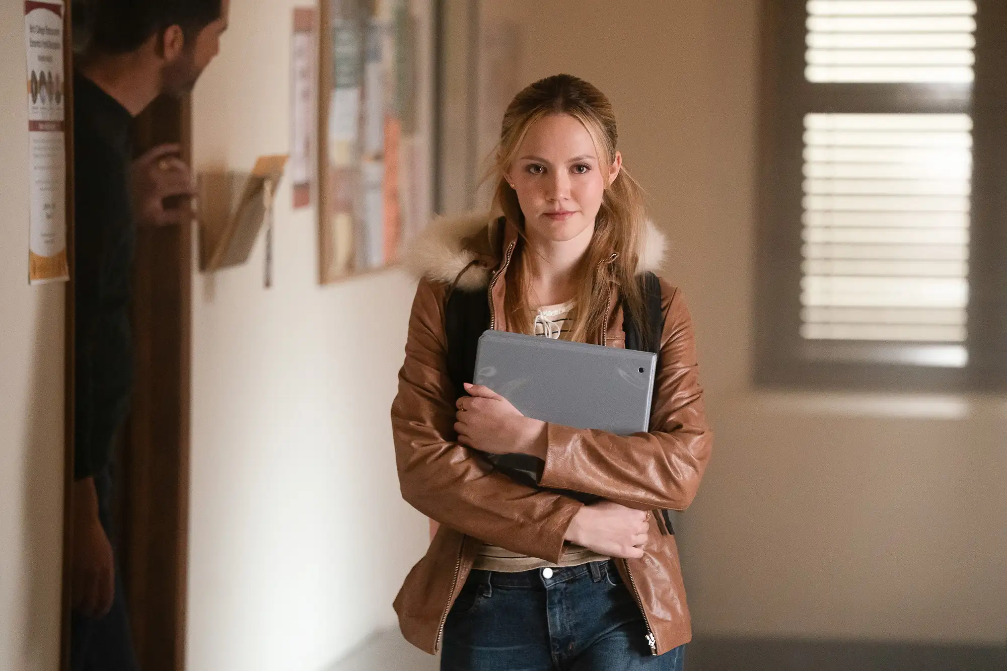 Iris Apatow como Amanda