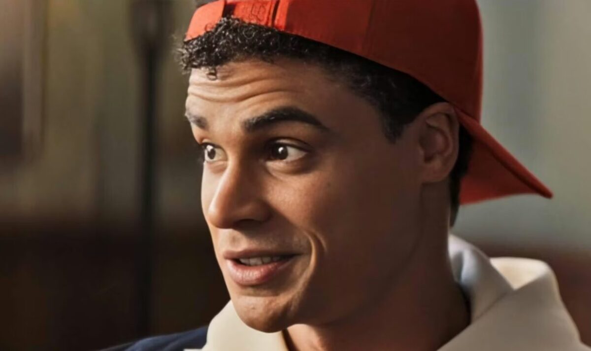 Kolton Stewart como Carter Vaughn